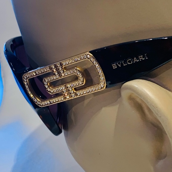 New BVLGARI Sunglasses - Picture 9 of 16